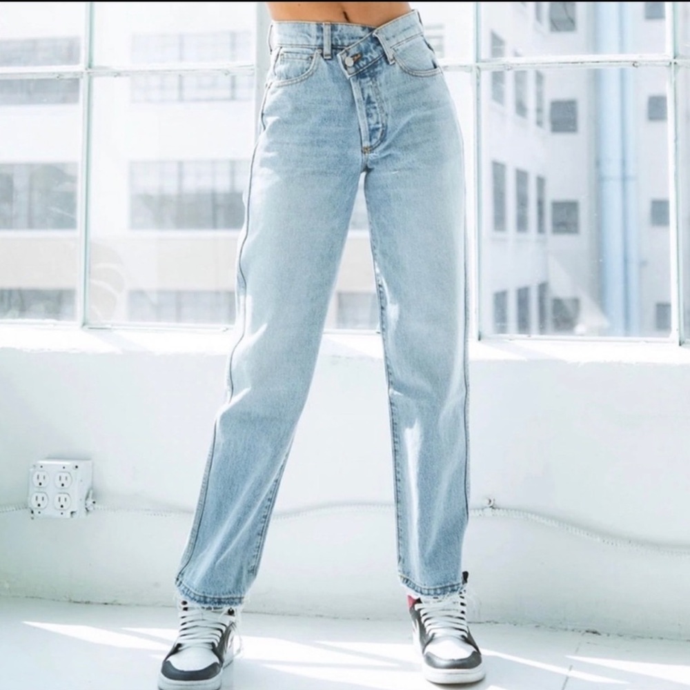 REVICE - 90's Baby Jeans Cross waist button fly Raw Hem size 25